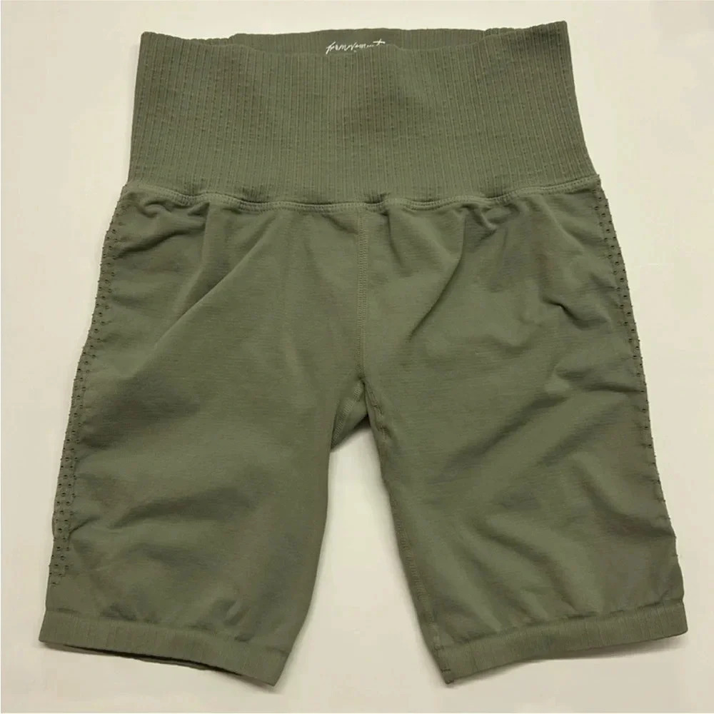 FP Movement Free People Hatch Light Army Green Bike Shorts M/L NWOT Free People